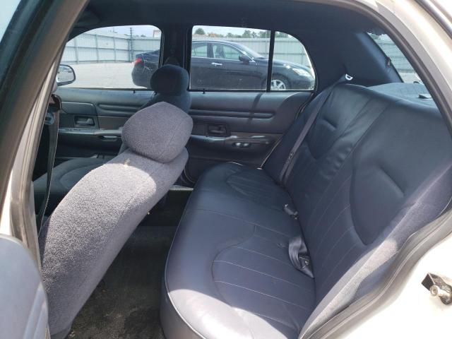Foto 6 de la subasta – 2000 FORD CROWN VICT con VIN 2FAFP71W2YX156478