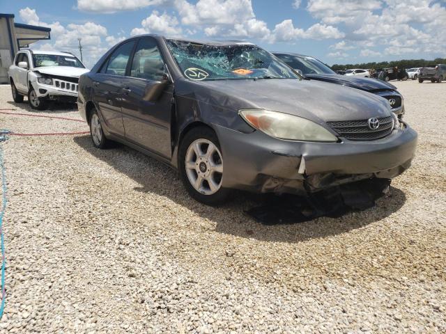 TOYOTA CAMRY LE 2002 with VIN 4T1BE32K52U524505 - Photo from auction