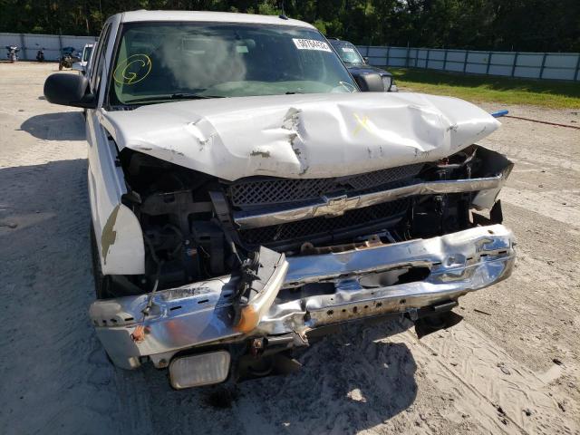 Photo 9 from auction – 2005 CHEVROLET silverado with VIN 2GCEC13T051379618