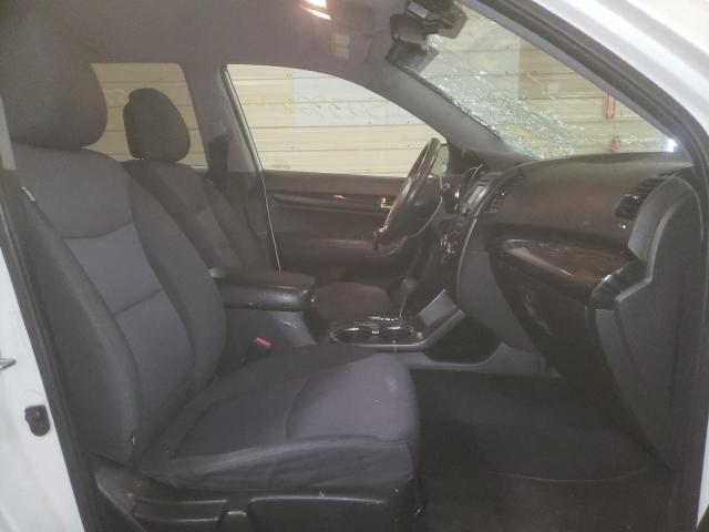 Photo 5 from auction – 2013 KIA SORENTO LX with VIN 5XYKTDA63DG331410