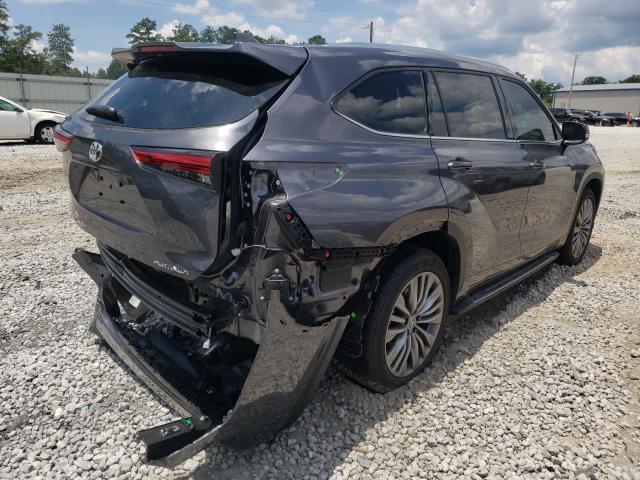 Photo 4 from auction – 2022 TOYOTA HIGHLANDER with VIN 5TDFZRAH6NS103307