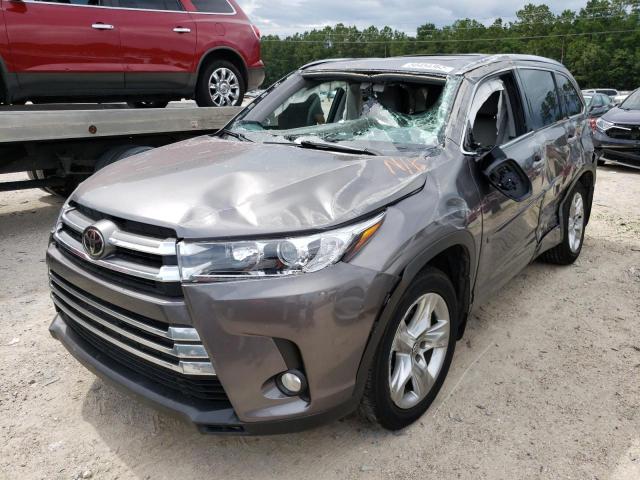 Photo 2 from auction – 2017 TOYOTA HIGHLANDER with VIN 5TDYZRFH9HS212866