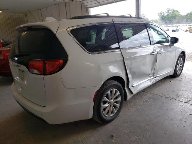 Photo 4 from auction – 2017 CHRYSLER PACIFICA T with VIN 2C4RC1BG6HR620898