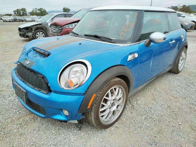 Photo 2 from auction – 2009 MINI COOPER S with VIN WMWMF73549TW81045
