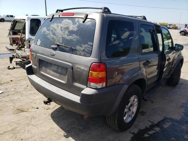 Photo 4 from auction – 2002 FORD ESCAPE XLT with VIN 1FMYU04142KD95460