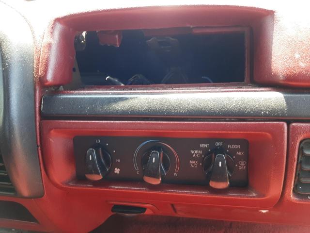 Photo 9 from auction – 1996 FORD F250 with VIN 1FTHX26F0TEB44306