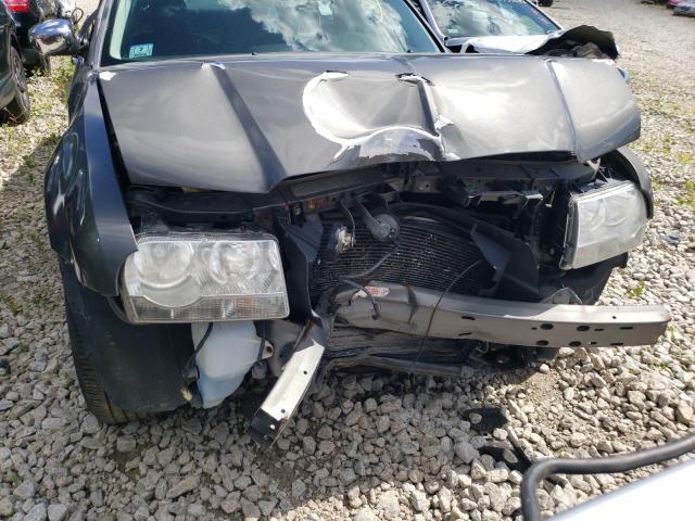 Photo 9 from auction – 2010 CHRYSLER 300 TOURIN with VIN 2C3CK5CV9AH210870