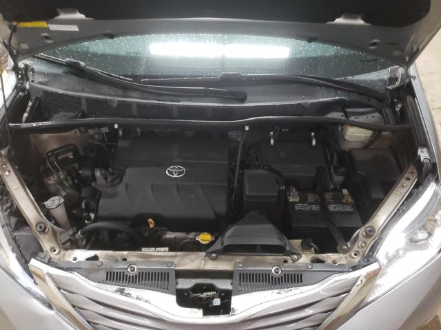 Photo 7 from auction – 2015 TOYOTA SIENNA XLE with VIN 5TDDK3DC6FS107237