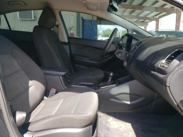 Photo 5 from auction – 2017 KIA FORTE LX with VIN 3KPFK4A70HE116678
