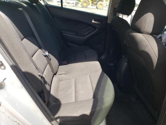 Photo 6 from auction – 2017 KIA FORTE LX with VIN 3KPFK4A73HE026246