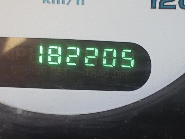 Photo 8 from auction – 2002 DODGE GRAND CARA with VIN 2B4GP44372R654795