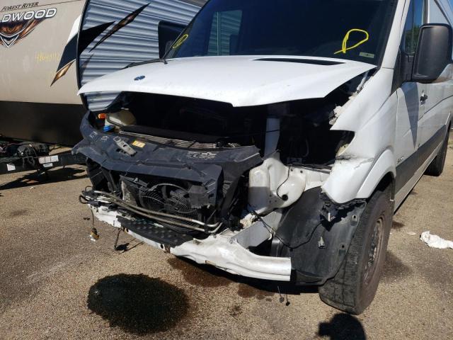 Photo 9 from auction – 2015 MERCEDES-BENZ SPRINTER 2 with VIN WD3PE8DC1F5944947