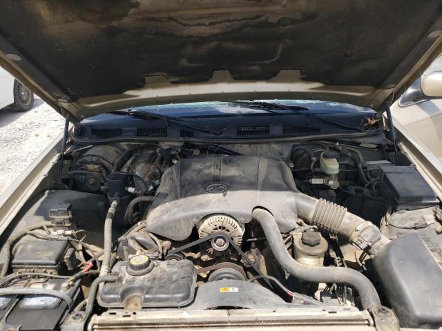 Photo 7 from auction – 2000 MERCURY GRAND MARQ with VIN 2MEFM75W6YX739888