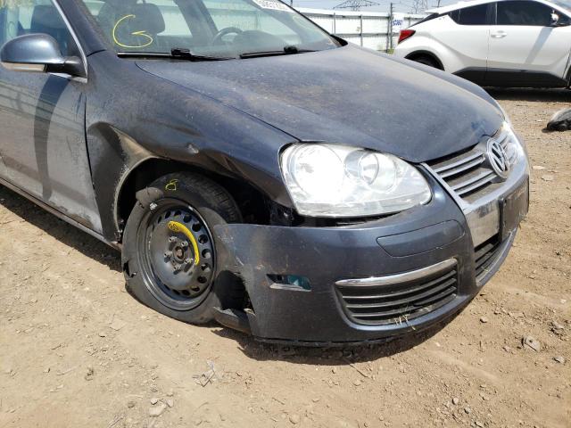 Photo 9 from auction – 2010 VOLKSWAGEN JETTA TDI with VIN 3VWAL7AJ2AM068095