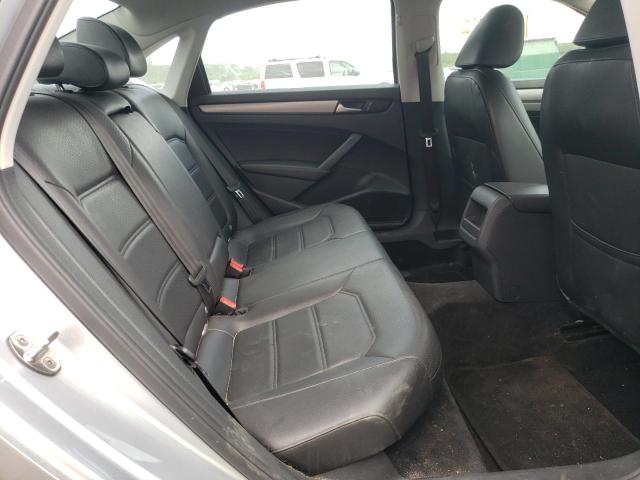 Photo 6 from auction – 2015 VOLKSWAGEN PASSAT S with VIN 1VWAT7A33FC098152