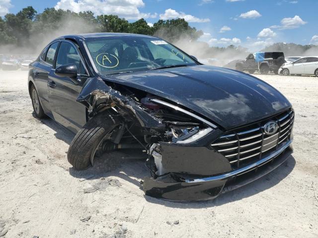 HYUNDAI SONATA SE 2022 with VIN 5NPEG4JA2NH143543 - Photo from auction