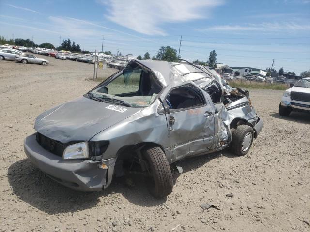 Photo 9 from auction – 2000 TOYOTA SIENNA LE with VIN 4T3ZF13C3YU179708