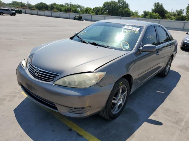 Photo 2 from auction – 2005 TOYOTA CAMRY LE with VIN 4T1BE32K05U557285