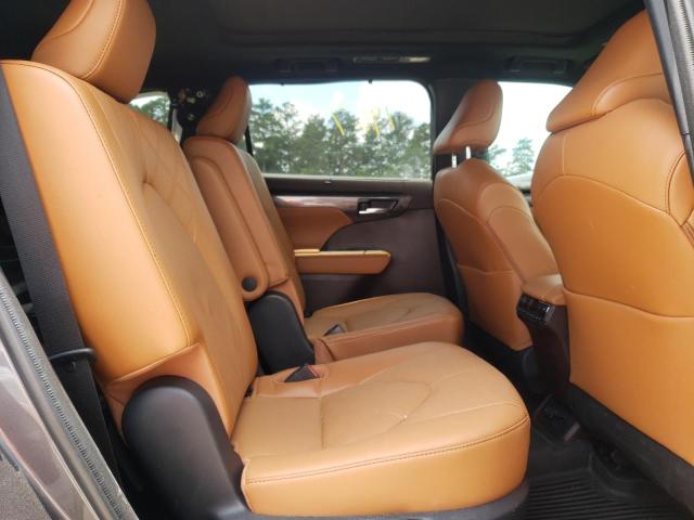 Photo 6 from auction – 2022 TOYOTA HIGHLANDER with VIN 5TDFZRAH6NS103307