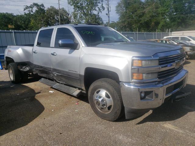 CHEVROLET SILVERADO 2015 with VIN 1GC4K0E87FF139753 - Photo from auction