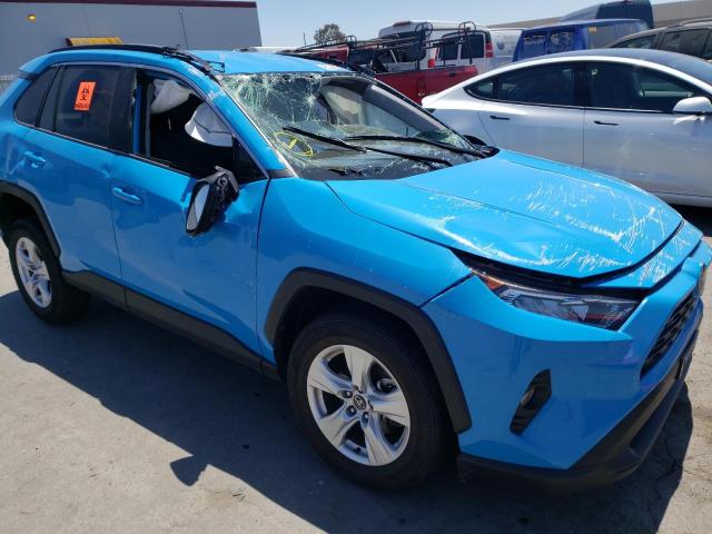 Photo 9 from auction – 2021 TOYOTA RAV4 XLE with VIN 2T3P1RFV7MW155617