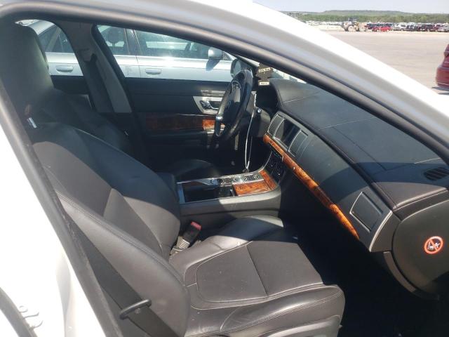 Photo 5 from auction – 2014 JAGUAR XF with VIN SAJWA0ES8EPU26553