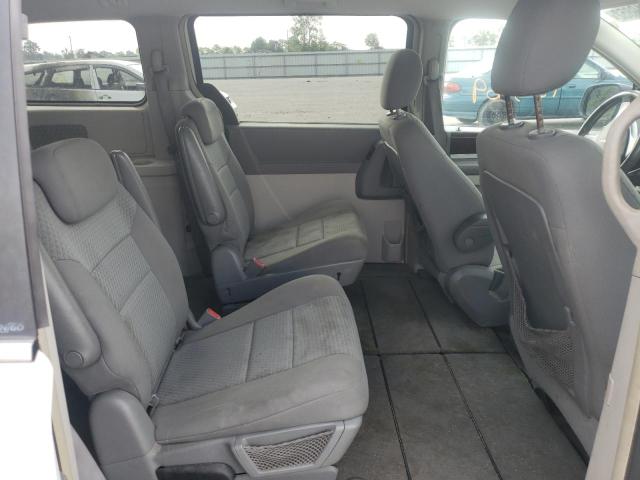 Photo 6 from auction – 2010 CHRYSLER TOWN & COU with VIN 2A4RR5D16AR213985