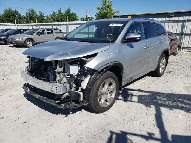 Photo 2 from auction – 2019 TOYOTA HIGHLANDER with VIN 5TDDZRFH6KS747529