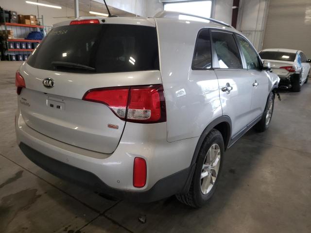 Photo 4 from auction – 2015 KIA SORENTO LX with VIN 5XYKTCA66FG604451
