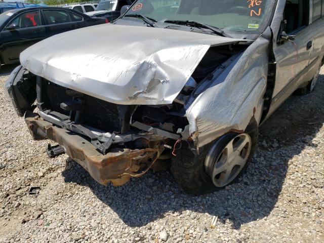Photo 10 from auction – 2004 CHEVROLET TRAILBLAZE with VIN 1GNDT13S742171292