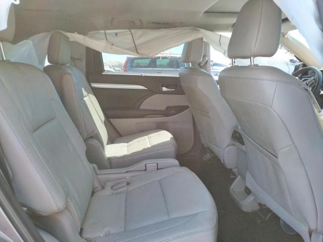 Photo 6 from auction – 2018 TOYOTA HIGHLANDER with VIN 5TDJZRFH3JS819160