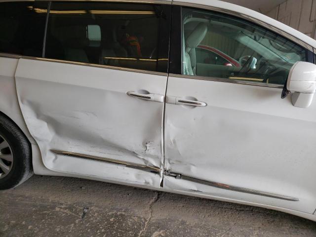 Photo 9 from auction – 2017 CHRYSLER PACIFICA T with VIN 2C4RC1BG6HR620898
