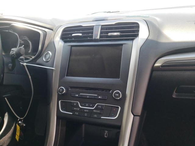 Photo 9 from auction – 2017 FORD FUSION SE with VIN 3FA6P0HD1HR332902