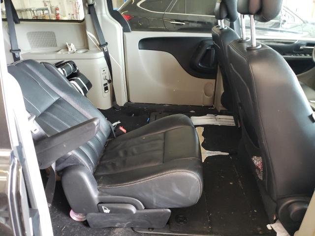 Photo 6 from auction – 2015 CHRYSLER TOWN & COU with VIN 2C4RC1BG5FR726420