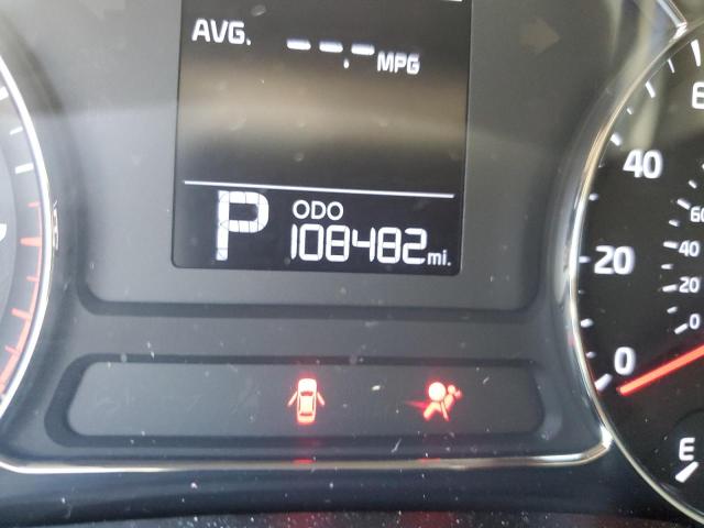 Photo 8 from auction – 2016 KIA FORTE LX with VIN KNAFK4A60G5541848