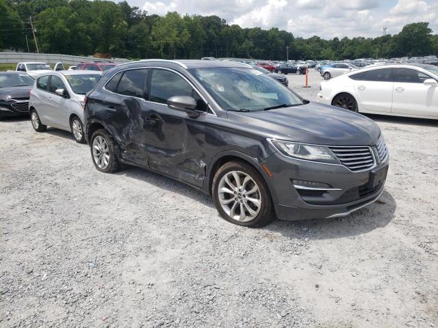 LINCOLN MKC SELECT 2017 with VIN 5LMCJ2C97HUL02253 - Photo from auction