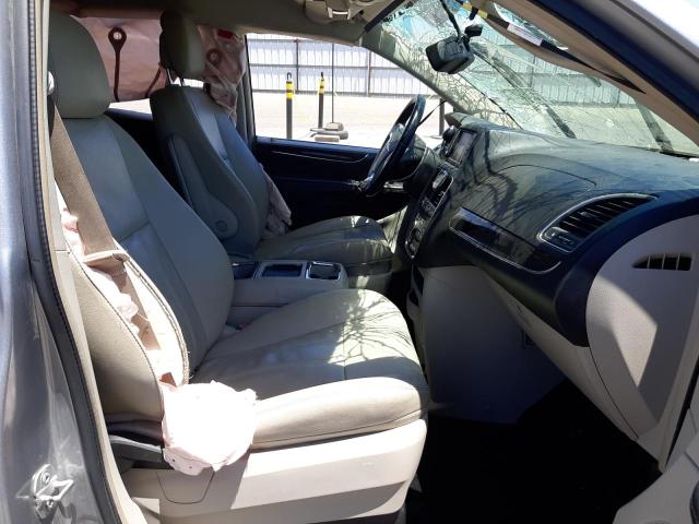 Photo 5 from auction – 2015 CHRYSLER TOWN & COU with VIN 2C4RC1BG1FR645091