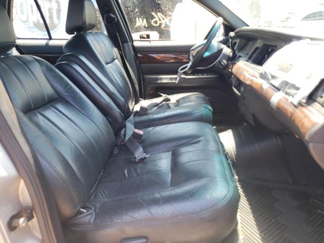 Photo 5 from auction – 2004 MERCURY GRAND MARQ with VIN 2MEFM74W64X655131