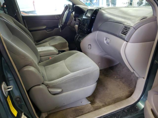 Photo 5 from auction – 2005 TOYOTA SIENNA LE with VIN 5TDBA23C75S051121