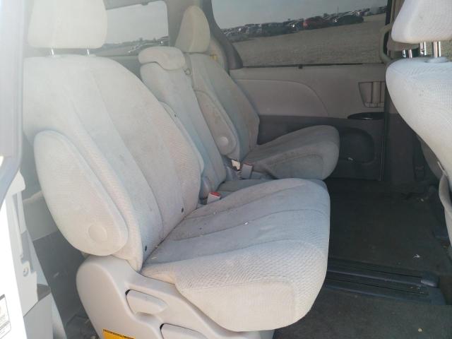 Photo 6 from auction – 2011 TOYOTA SIENNA LE with VIN 5TDKK3DC1BS146013