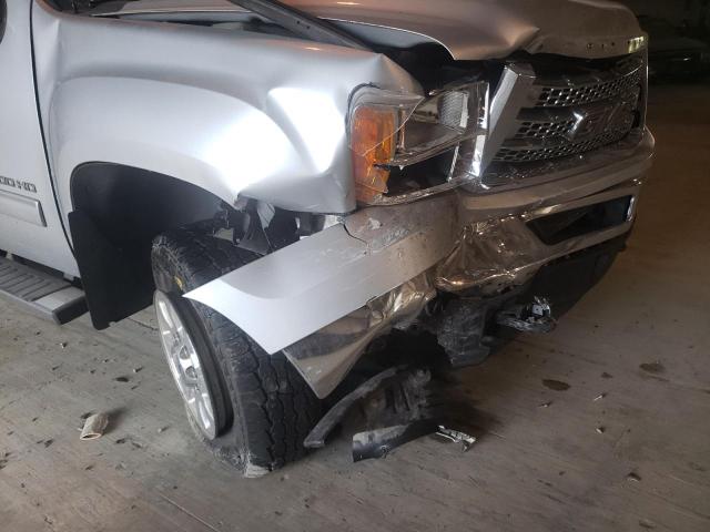 Photo 9 from auction – 2014 GMC SIERRA K35 with VIN 1GT423C85EF160457