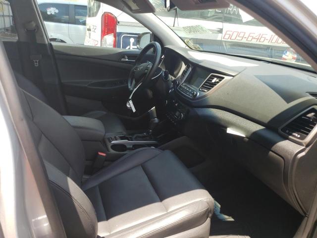 Photo 5 from auction – 2017 HYUNDAI TUCSON LIM with VIN KM8J3CA46HU458723