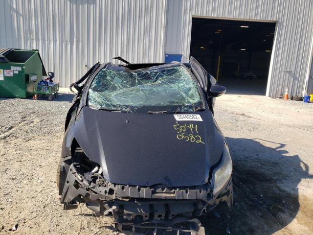 Photo 9 from auction – 2013 FORD FOCUS ST with VIN 1FADP3L95DL364577
