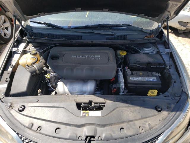 Photo 7 from auction – 2016 CHRYSLER 200 LIMITE with VIN 1C3CCCAB4GN112503