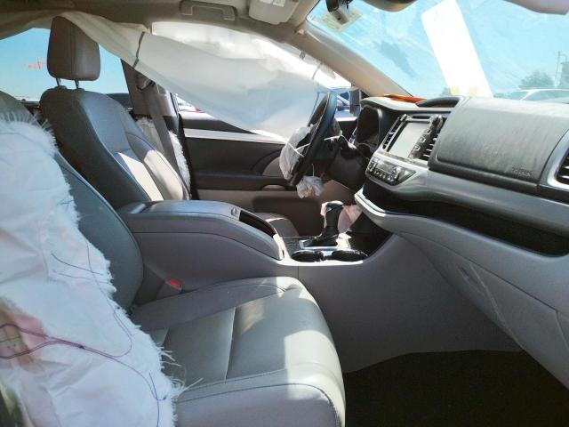 Photo 5 from auction – 2018 TOYOTA HIGHLANDER with VIN 5TDJZRFH3JS819160