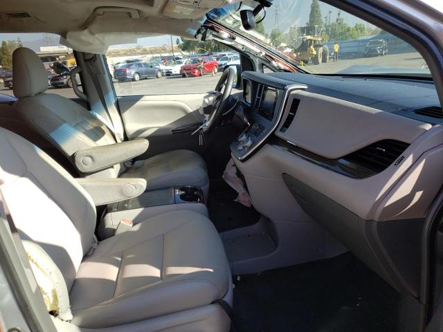 Photo 5 from auction – 2016 TOYOTA SIENNA XLE with VIN 5TDYK3DC5GS728813