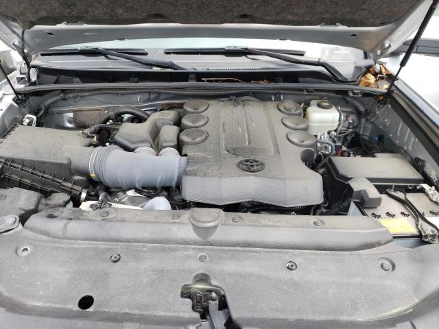 Photo 7 from auction – 2019 TOYOTA 4RUNNER SR with VIN JTEBU5JRXK5676819