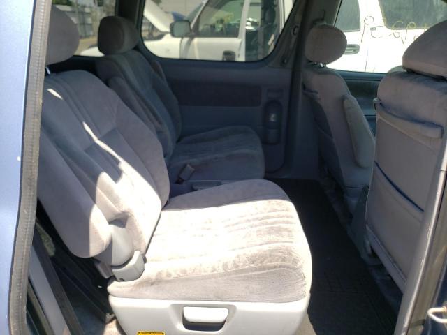 Photo 6 from auction – 2002 TOYOTA SIENNA LE with VIN 4T3ZF13CX2U494447