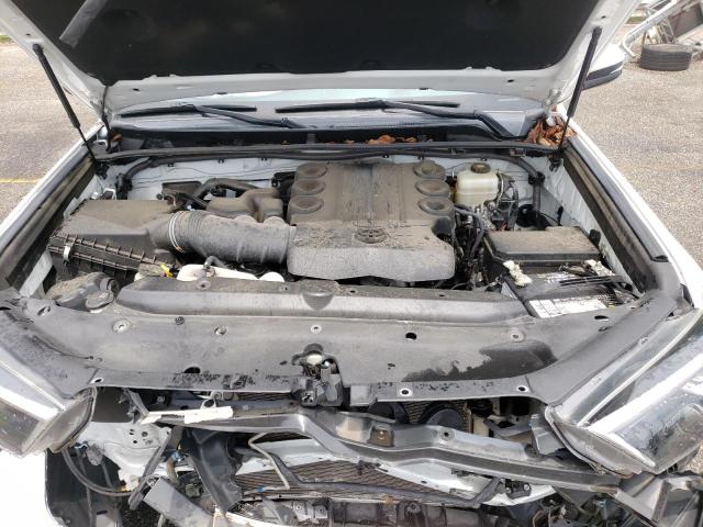 Photo 7 from auction – 2017 TOYOTA 4RUNNER SR with VIN JTEBU5JR5H5437414