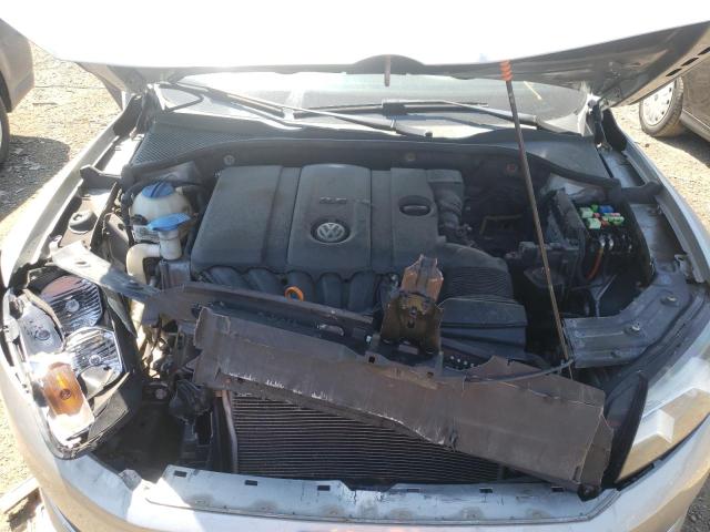 Photo 7 from auction – 2012 VOLKSWAGEN PASSAT SE with VIN 1VWBP7A35CC002364